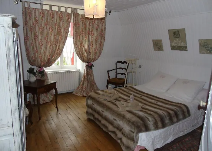 Ferme Des Prades Bed & Breakfast 3*