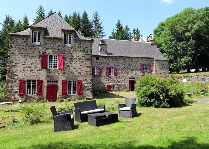 Ferme Des Prades Bed & Breakfast 3*